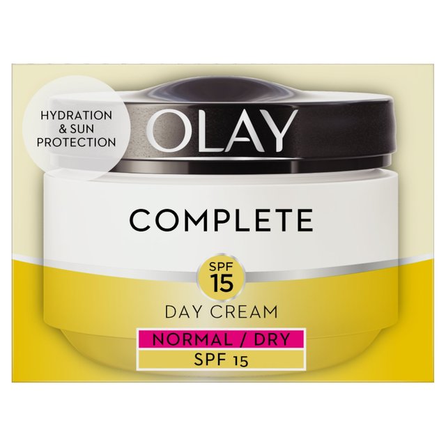 Olay Essentials Complete Care Moisturiser Daily UV Cream SPF 15 50ml